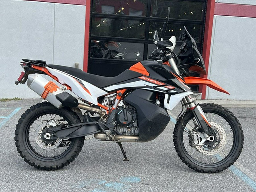 2022 KTM Adventure 890 R