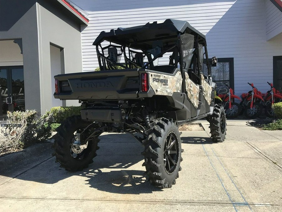 2025 Honda Pioneer 1000-6 Deluxe Crew Truetimber Atera Camo