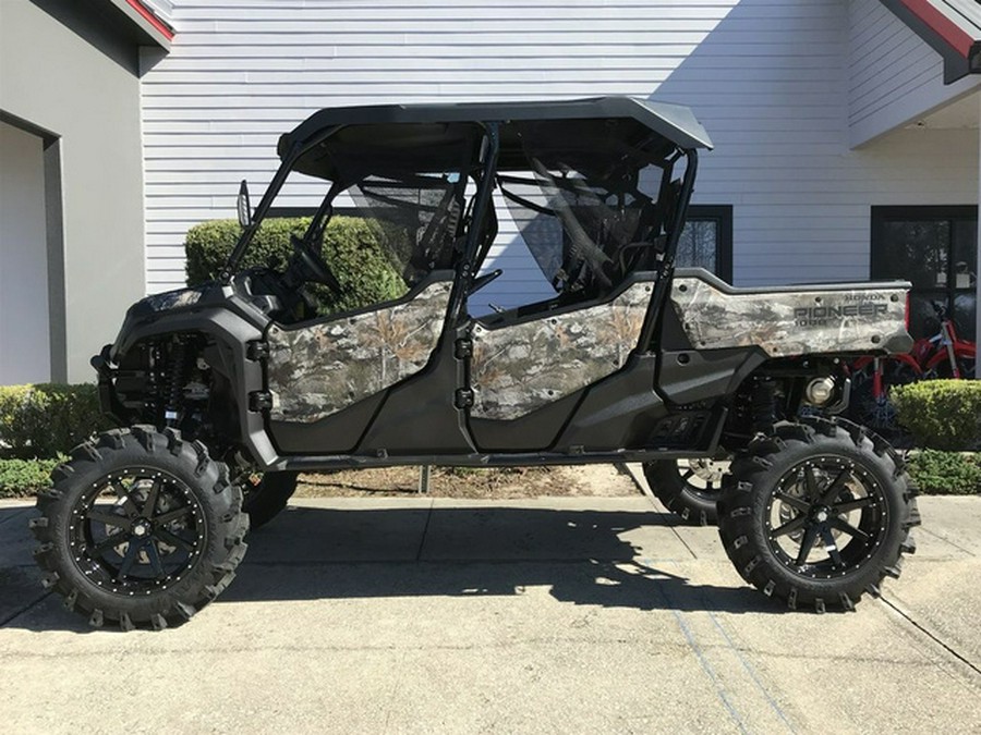2025 Honda Pioneer 1000-6 Deluxe Crew Truetimber Atera Camo