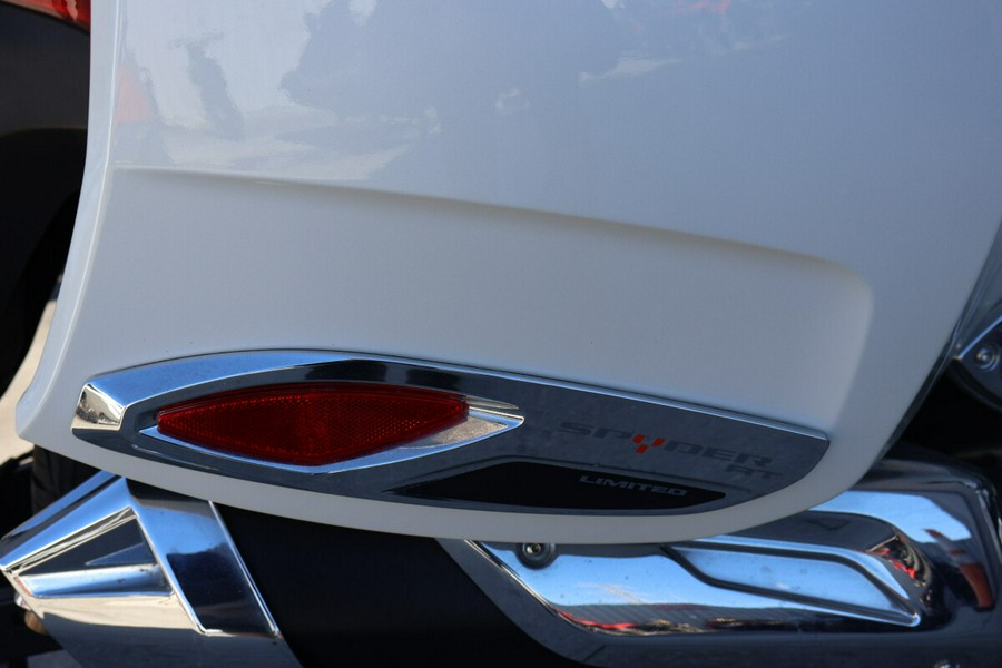 2018 Can-Am RT LIMITED