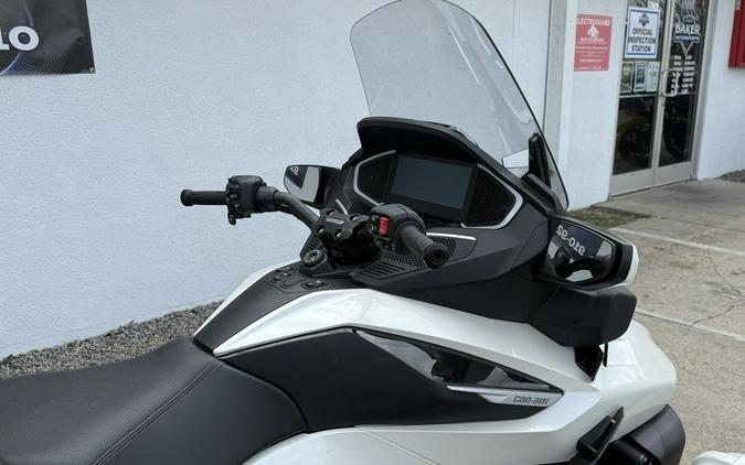 2026 Can-Am® Spyder RT Limited Platine