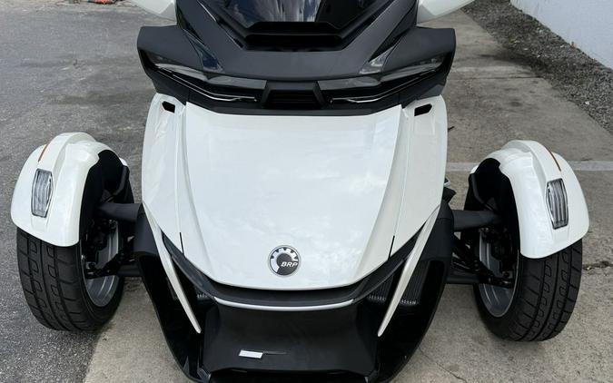 2026 Can-Am® Spyder RT Limited Platine