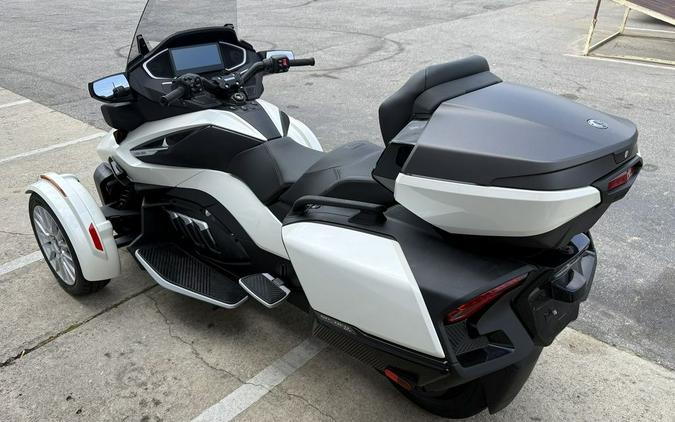2026 Can-Am® Spyder RT Limited Platine