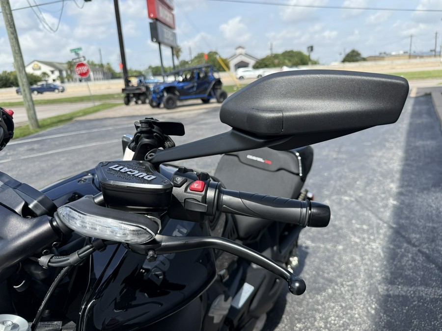 2023 Ducati Diavel V4 Thrilling Black - 01788C