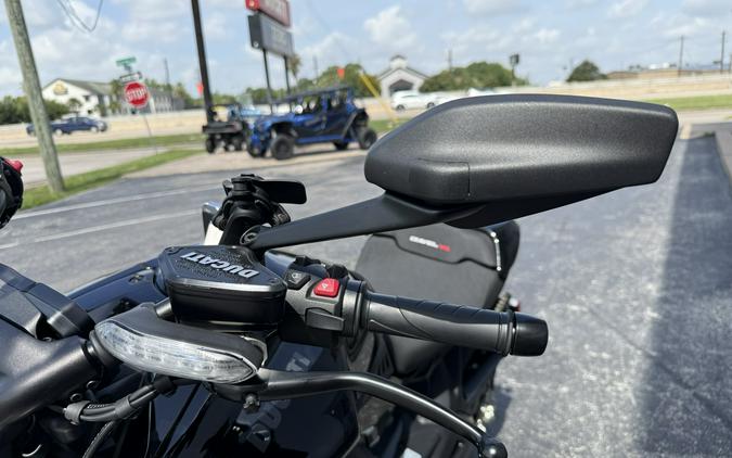 2023 Ducati Diavel V4 Thrilling Black - 01788C