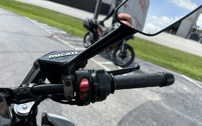 2023 Ducati Diavel V4 Thrilling Black - 01788C