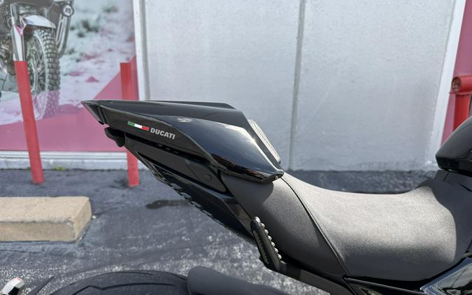 2023 Ducati Diavel V4 Thrilling Black - 01788C