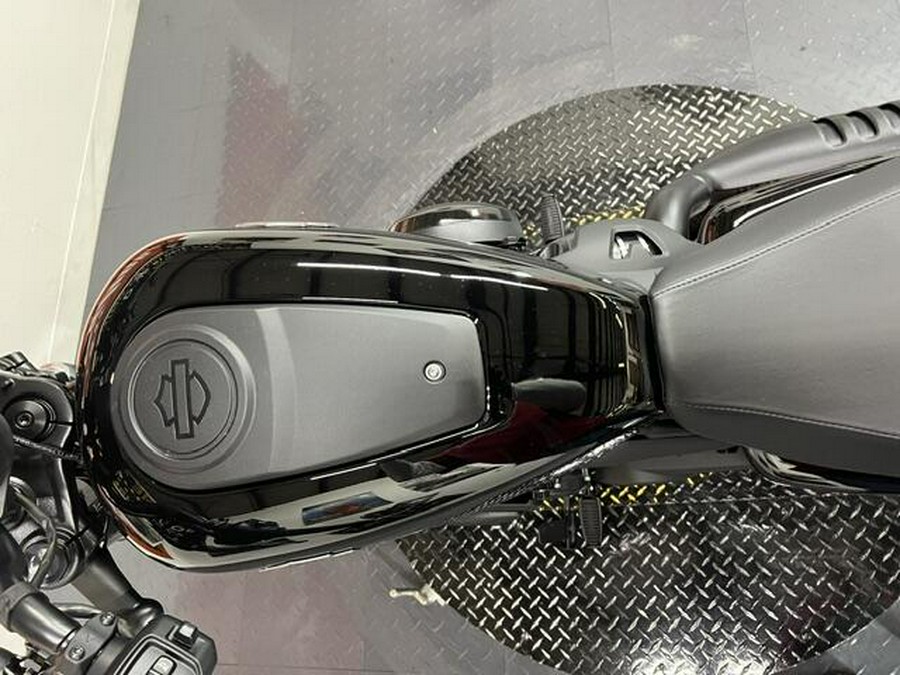 RH975 2026 Nightster