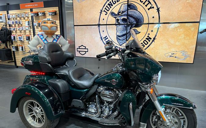 2024 Harley-Davidson Trike FLHTCUTG - Tri Glide Ultra