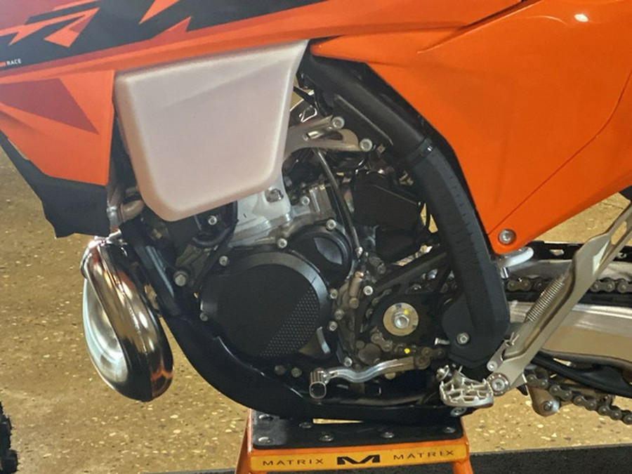 2025 KTM XC 300