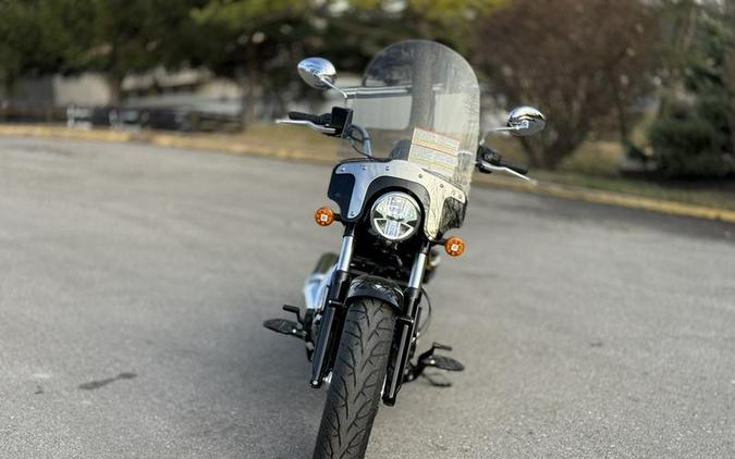 2025 Indian Motorcycle® Scout® Classic Black Metallic