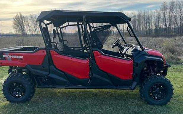 2023 Honda Pioneer 1000-6 Deluxe Crew