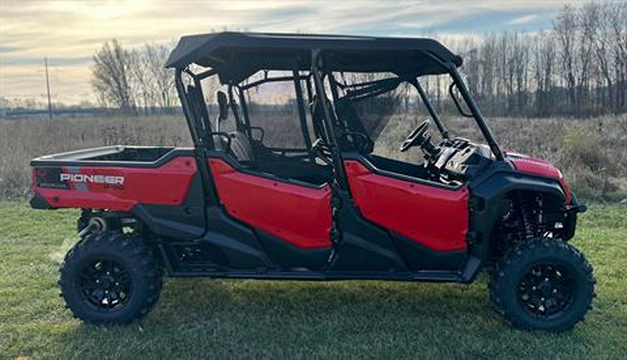 2023 Honda Pioneer 1000-6 Deluxe Crew