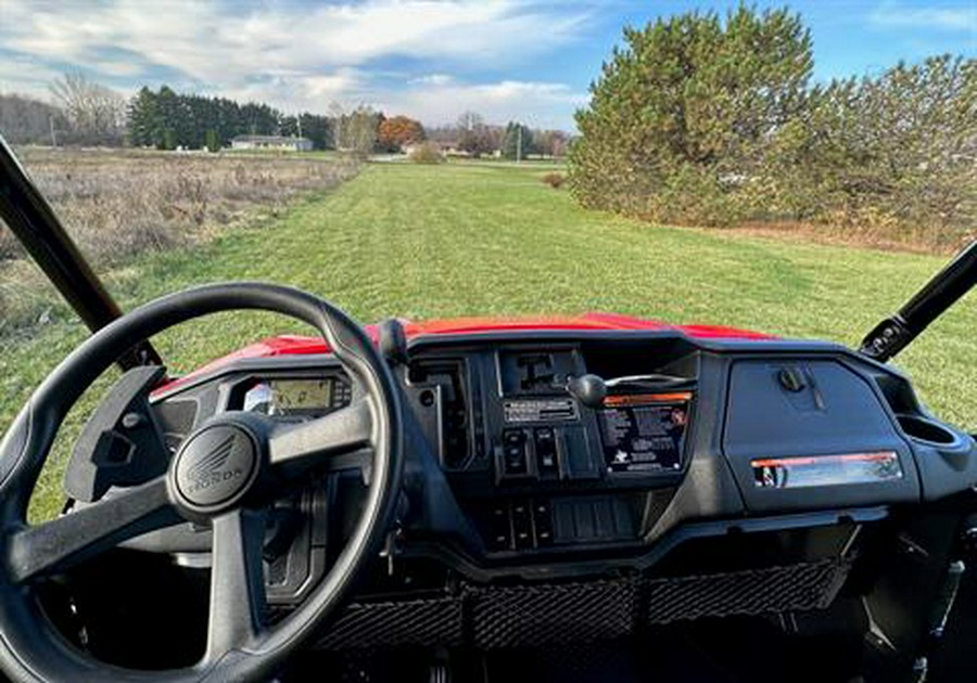 2023 Honda Pioneer 1000-6 Deluxe Crew