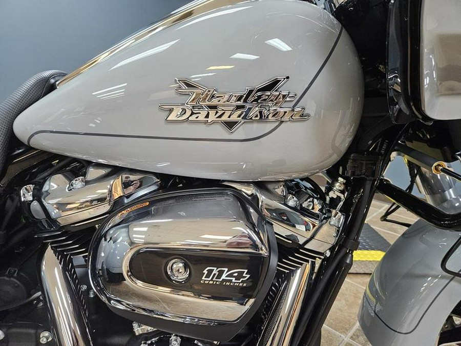 2024 Harley-Davidson® FLTRT - Road Glide® 3