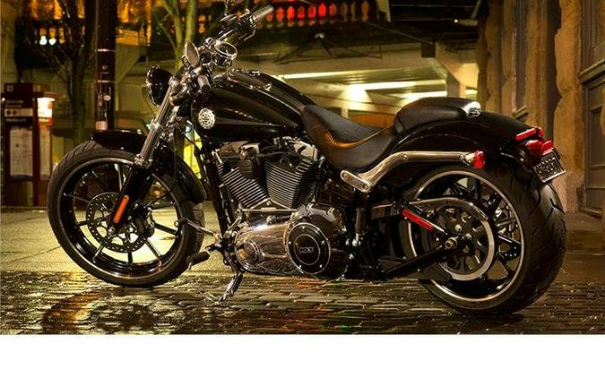 2015 Harley-Davidson Breakout®