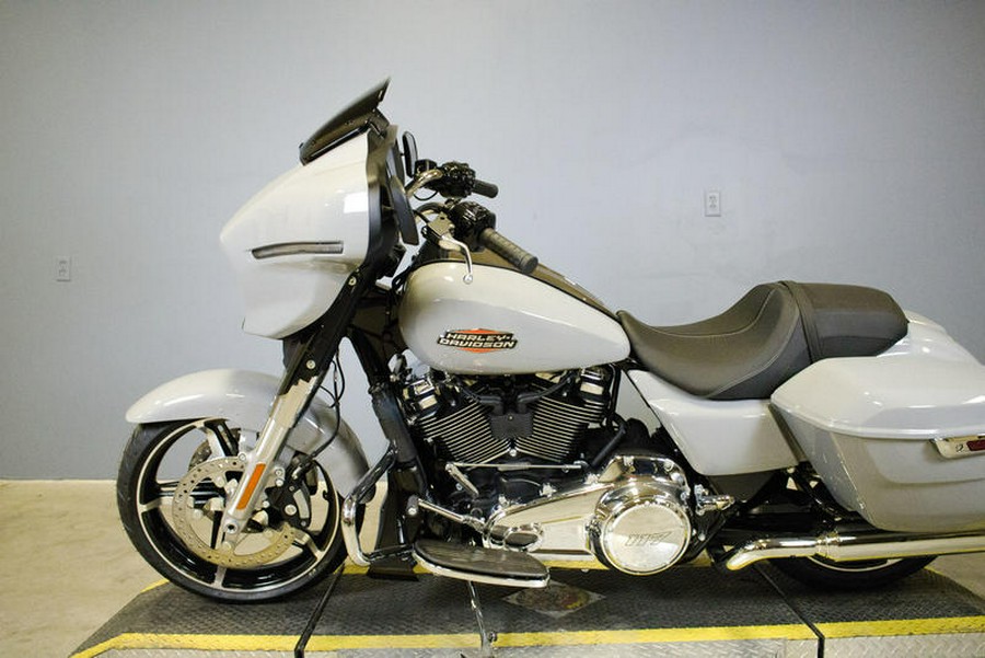 2026 Harley-Davidson® FLHX - Street Glide®