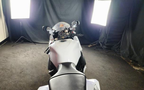 2019 SUZUKI GSX-R600 - F100433