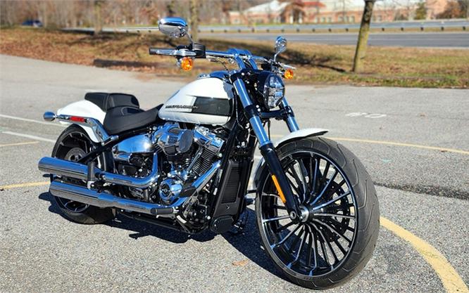 2024 Harley-Davidson Breakout