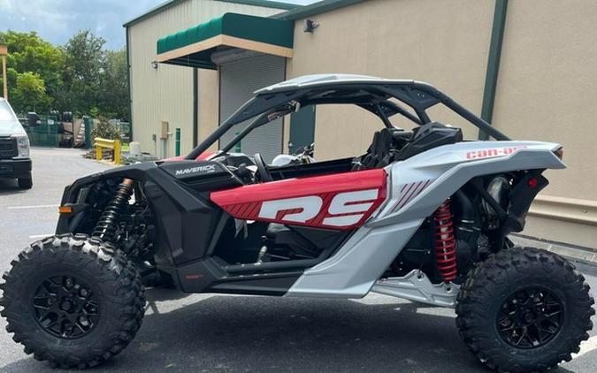 2024 Can-Am Maverick X3 RS Turbo Fiery Red & Hyper Silver