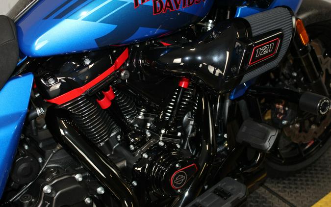 Harley-Davidson® CVO Road Glide ST 2026 FLTRXSTSE 84677611 ELECTRIC COAST W/ PINSTRIPE