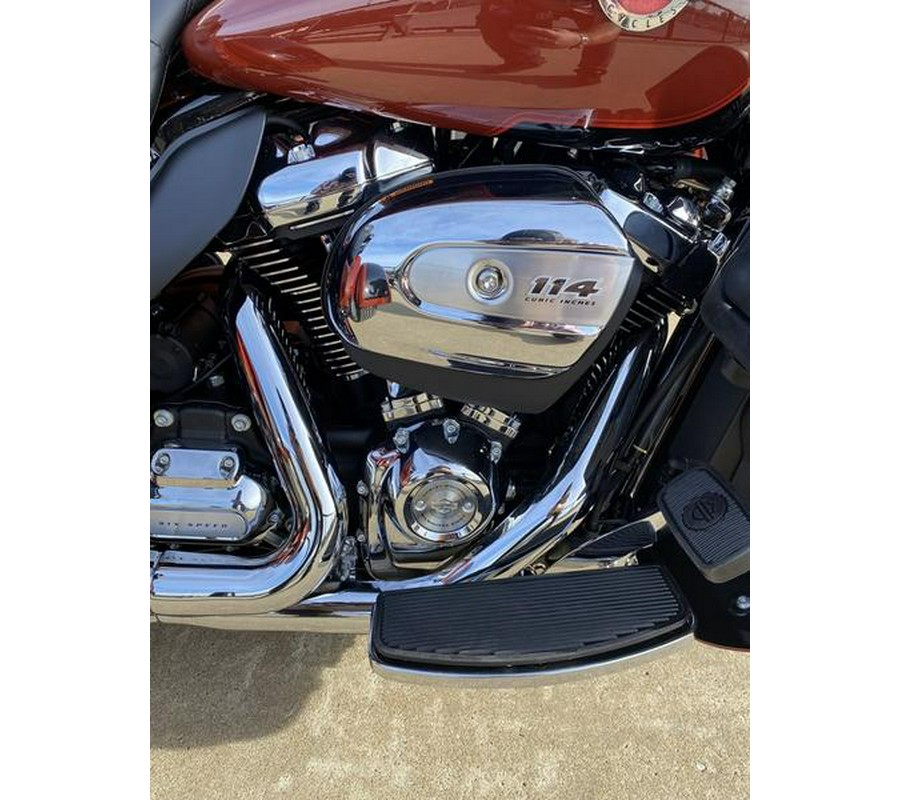 2024 Harley-Davidson® FLHTCUTG - Tri Glide® Ultra