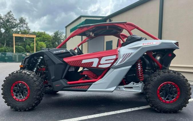 2024 Can-Am Maverick X3 X Ds Turbo RR Fiery Red & Hyper Silver