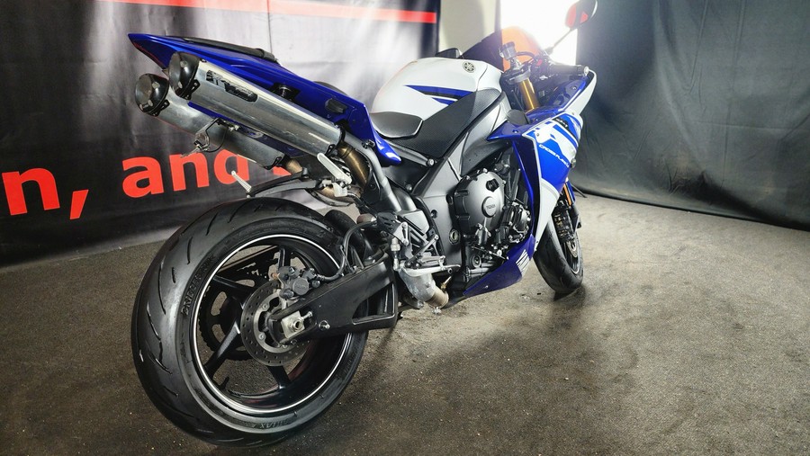 2014 YAMAHA YZF-R1 - F017290