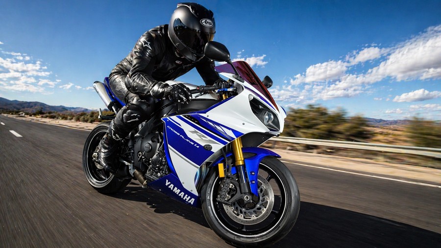 2014 YAMAHA YZF-R1 - F017290