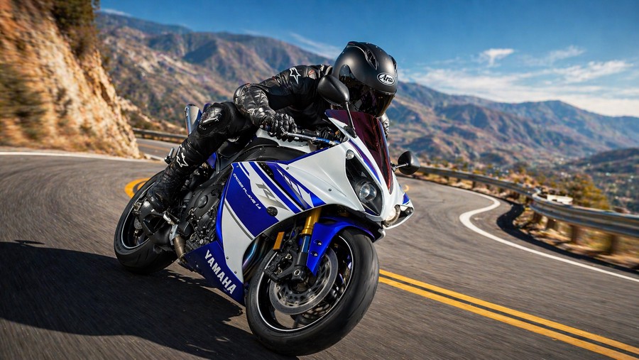 2014 YAMAHA YZF-R1 - F017290