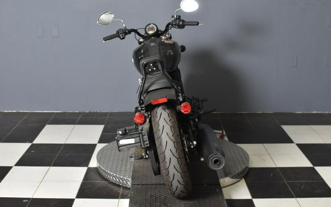 2025 Indian Motorcycle Scout Sixty Bobber Black Metallic