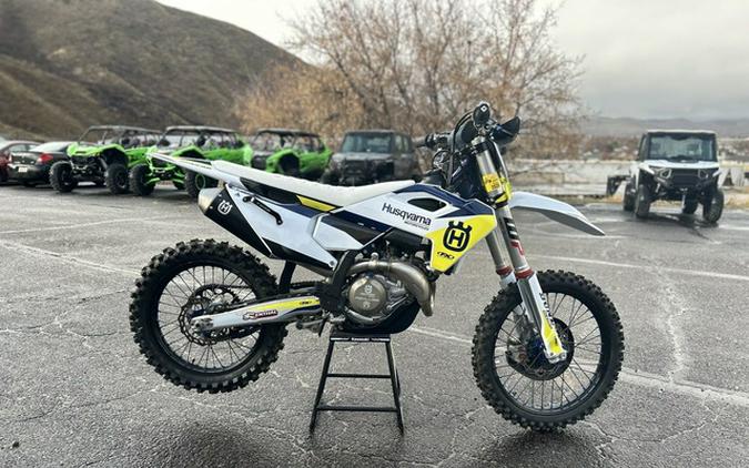 2024 Husqvarna F2475X2