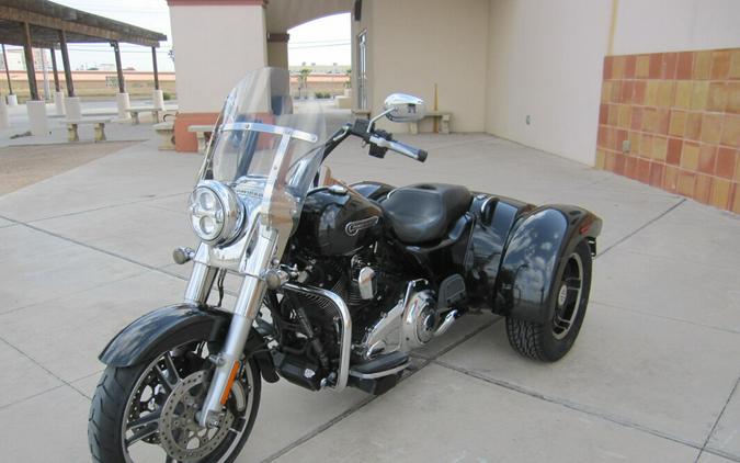 2016 Harley-Davidson Freewheeler BLACK QUARTZ