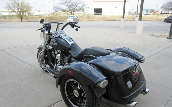 2016 Harley-Davidson Freewheeler BLACK QUARTZ