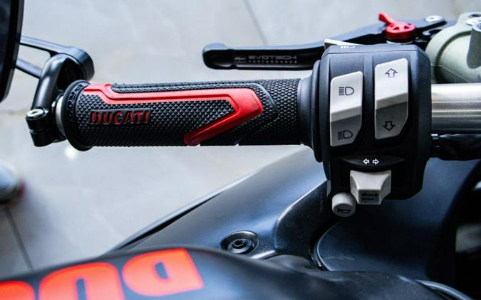 2025 Ducati Panigale V2 S