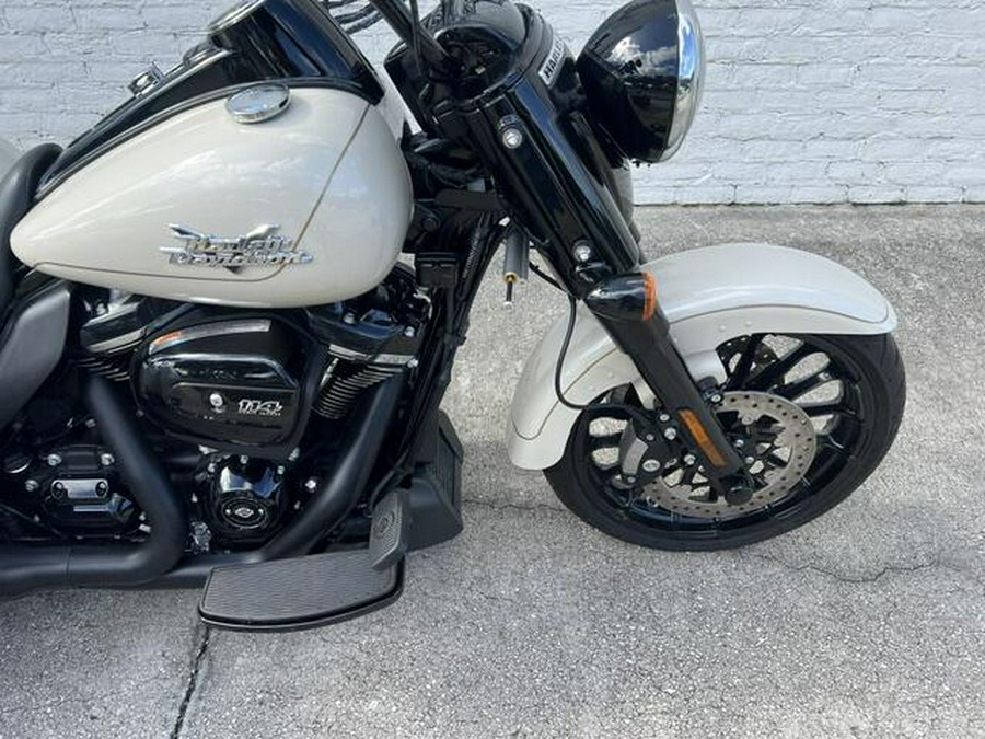 FLRT 2023 Freewheeler