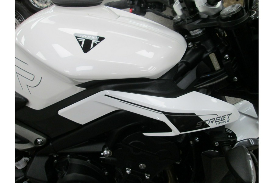 2024 Triumph street triple