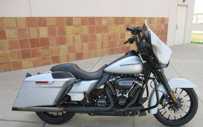 2019 Harley-Davidson Street Glide Special Barracuda Silver