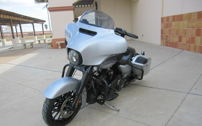 2019 Harley-Davidson Street Glide Special Barracuda Silver
