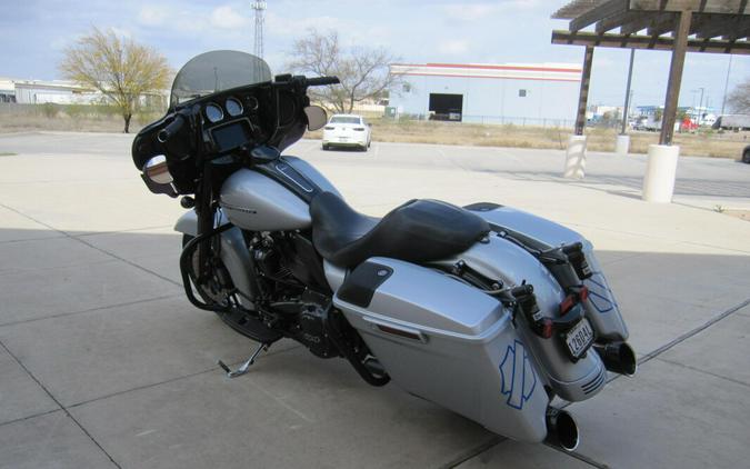 2019 Harley-Davidson Street Glide Special Barracuda Silver
