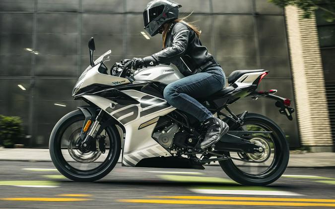 2026 CFMOTO SS 300
