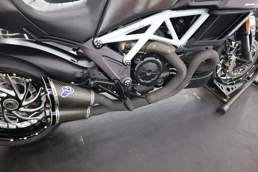 2015 Ducati Diavel Carbon