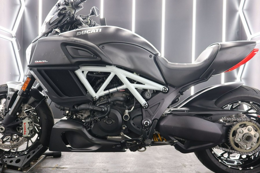 2015 Ducati Diavel Carbon