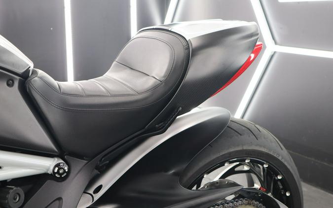 2015 Ducati Diavel Carbon