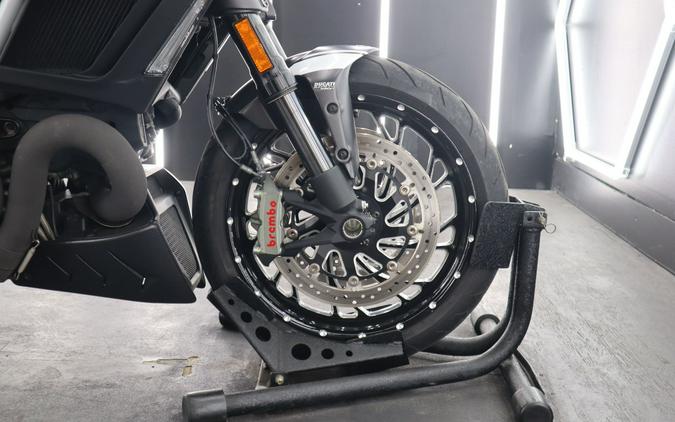 2015 Ducati Diavel Carbon