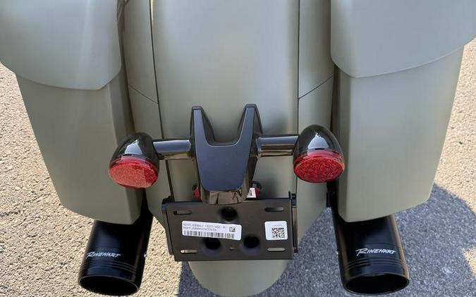 2025 Indian Motorcycle® Springfield ® Dark Horse® Moss Green Smoke