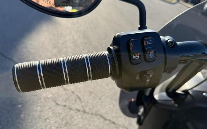 2025 Indian Motorcycle® Springfield ® Dark Horse® Moss Green Smoke