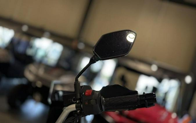 2025 Suzuki V-Strom 800DE Adventure