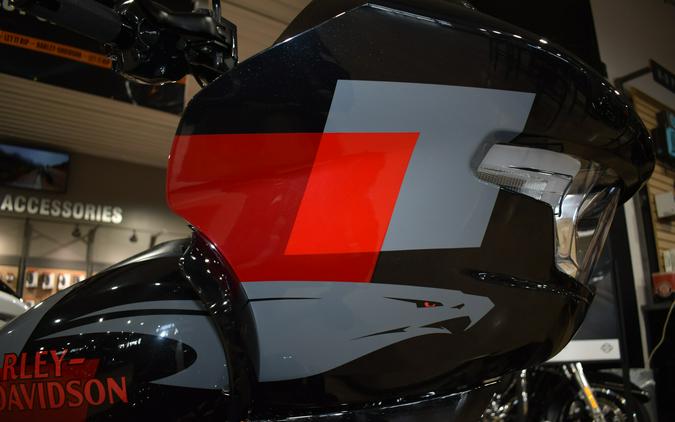 2025 Harley-Davidson® CVO™ Road Glide® ST Hot Lap