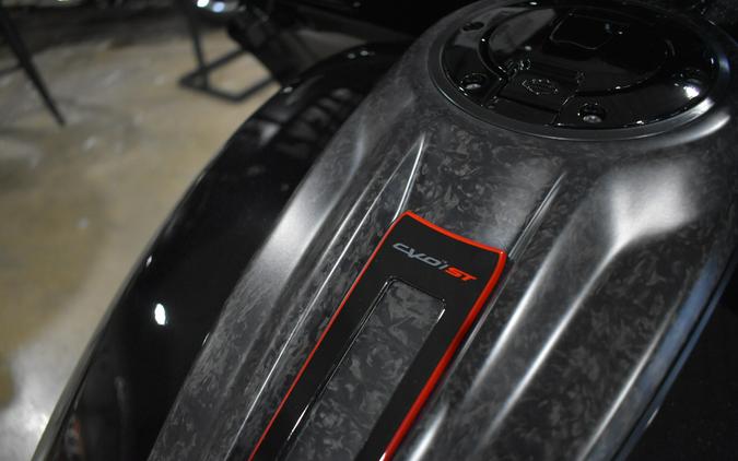 2025 Harley-Davidson® CVO™ Road Glide® ST Hot Lap